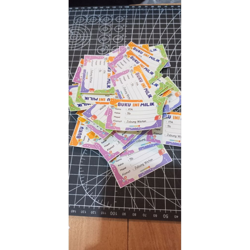 

Stiker Nama Buku Tulis Custom