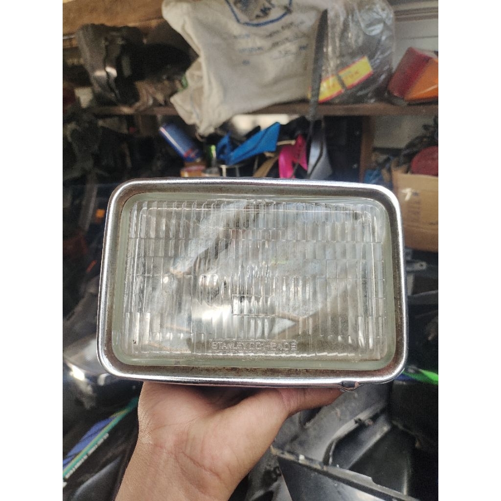 lampu depan Suzuki TS 125 original
