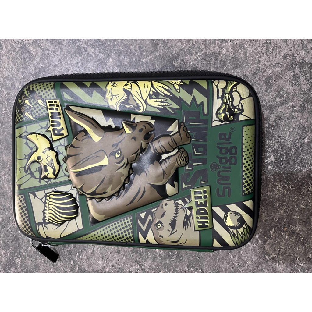 kotak pensil smiggle original ( prelove)