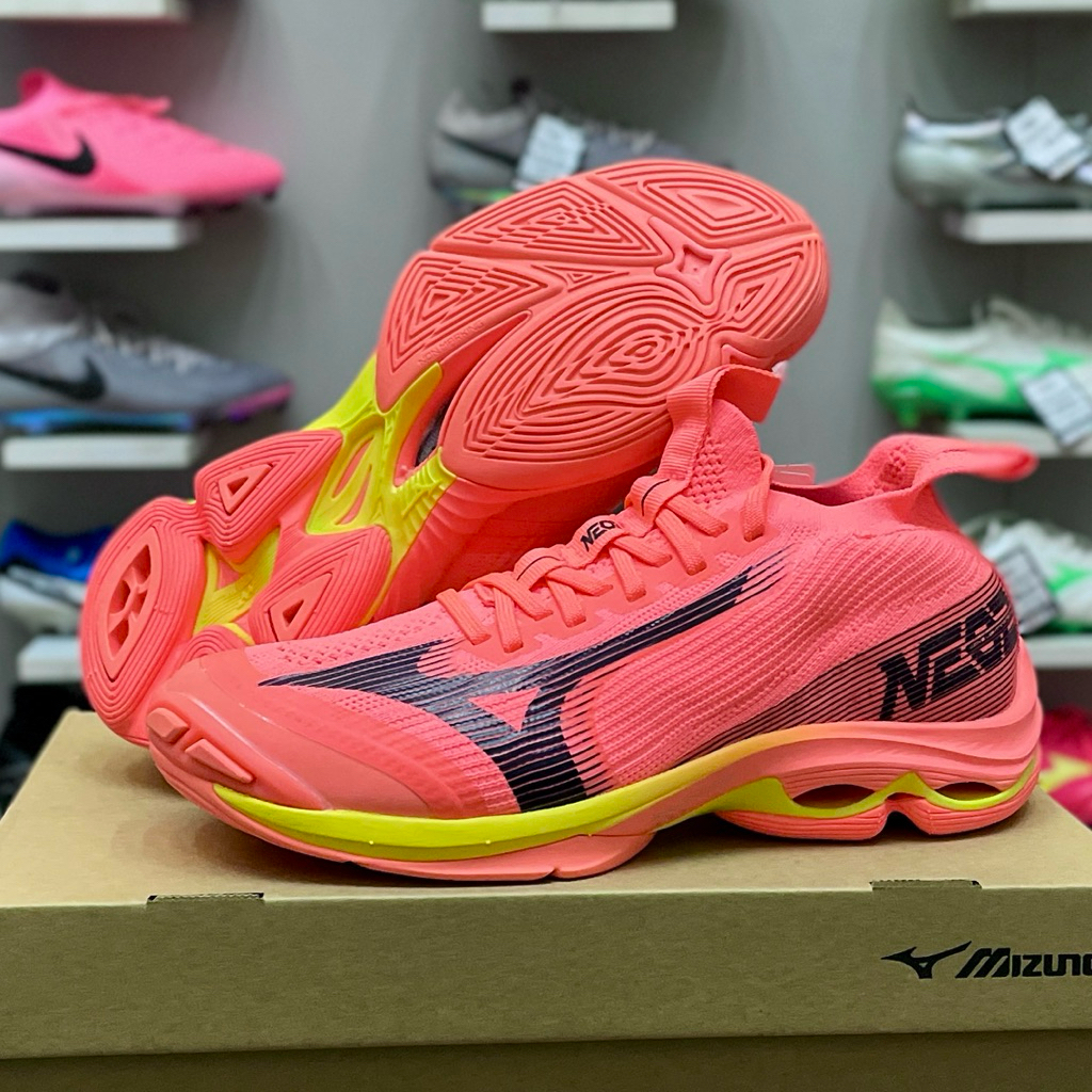 Mizuno Wave Lightning Neo 2 orange