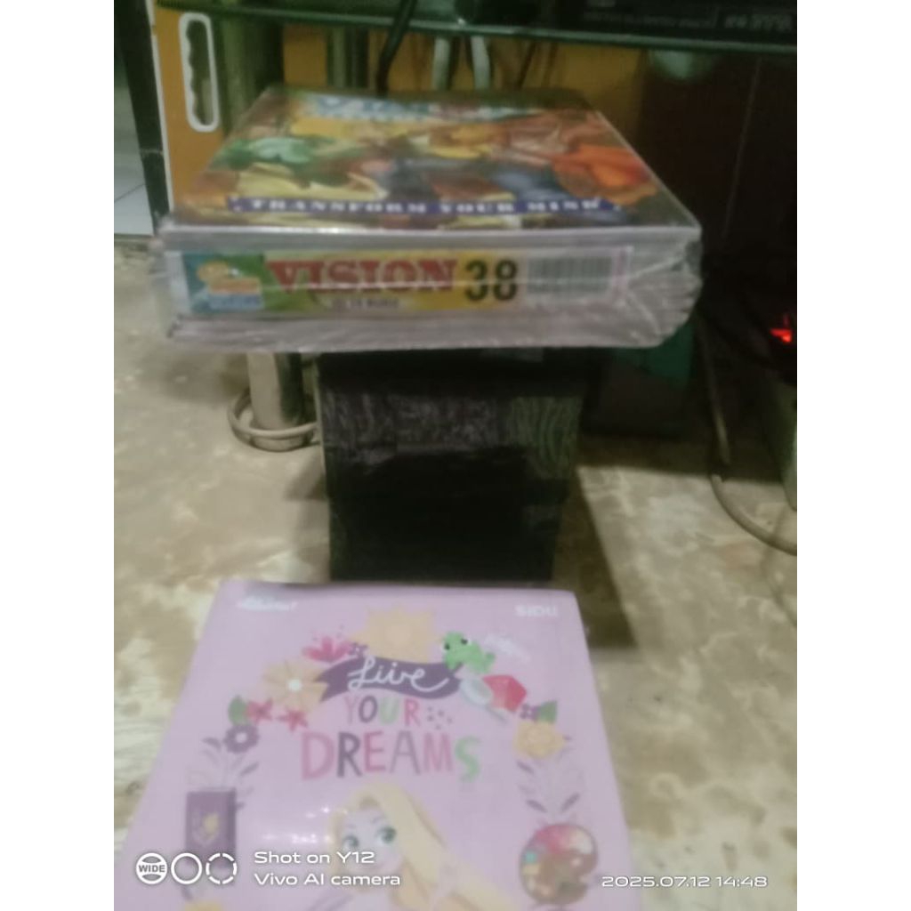 

buku tulis merk vision isi 38 lembar