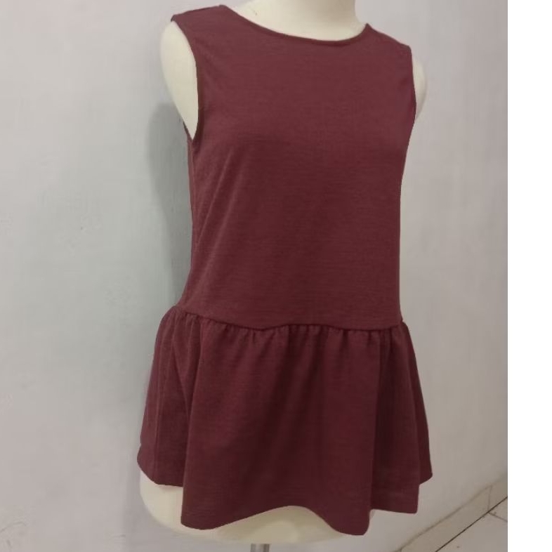 Baju Atasan Blus Blouse Tak Berlengan Merah Maroon Ukuran Kecil Murah