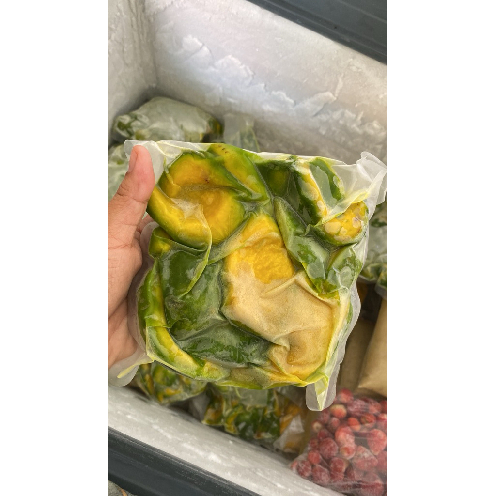 

ALPUKAT MENTEGA PREMIUM FROZEN / ALPUKAT BEKU 500Gram