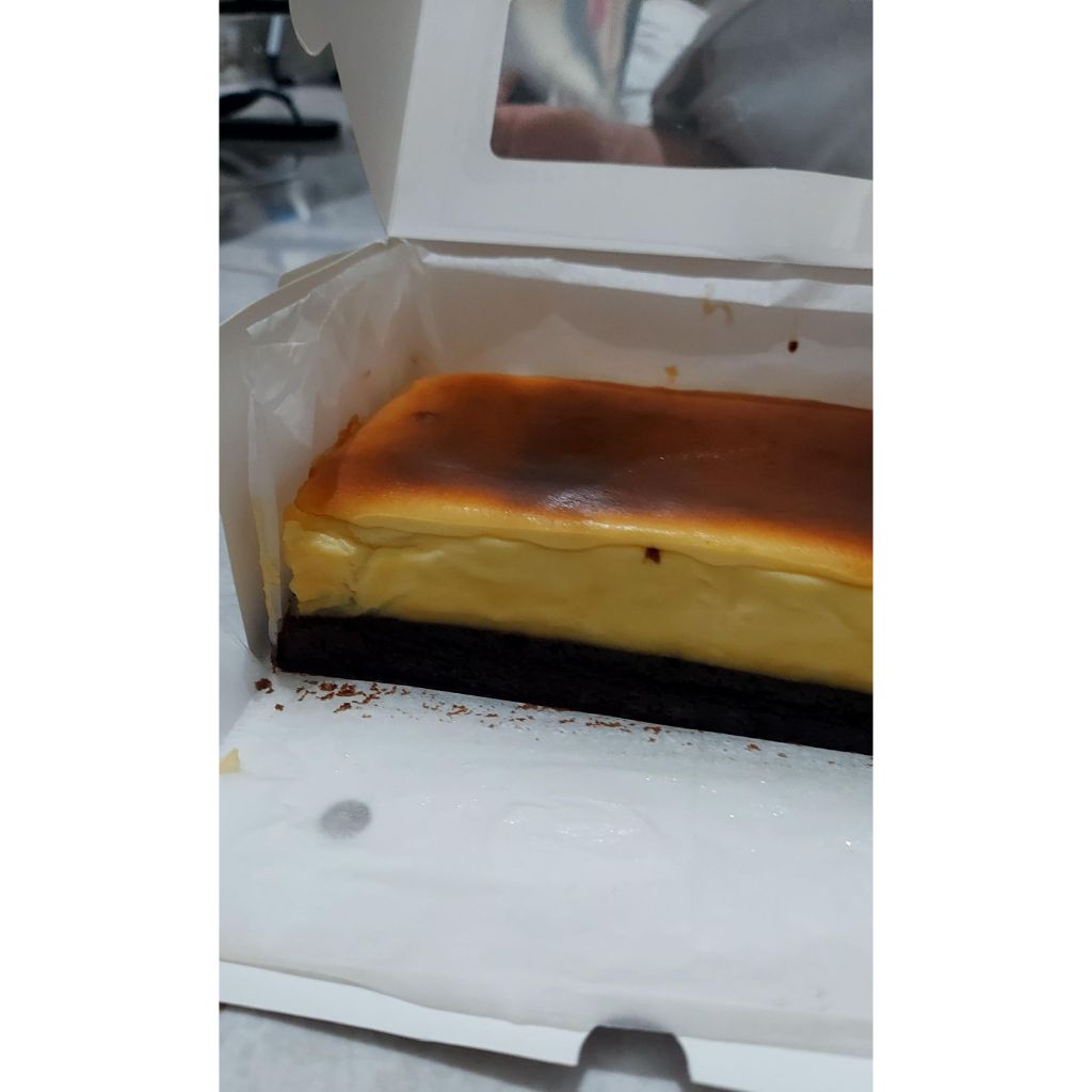 

Brownies cheesecake Homemade/Cake ulang tahun/Burnt cheesecake