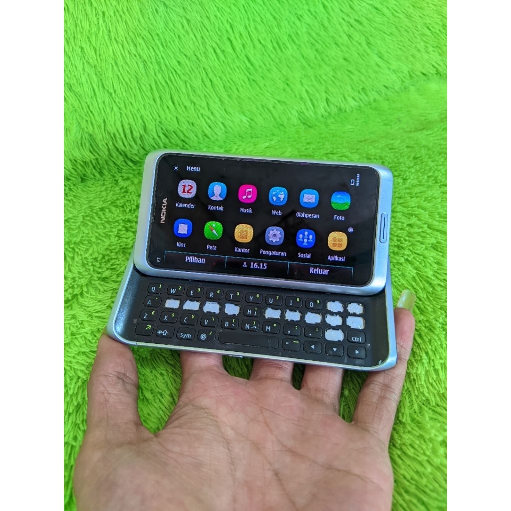 Nokia E7-00 Communicator Symbian Original