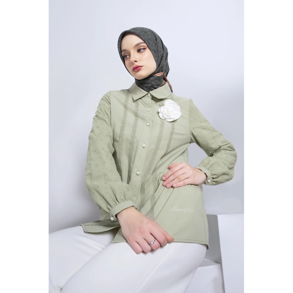 Baju Cessie Sage Mandjha Ivan Gunawan