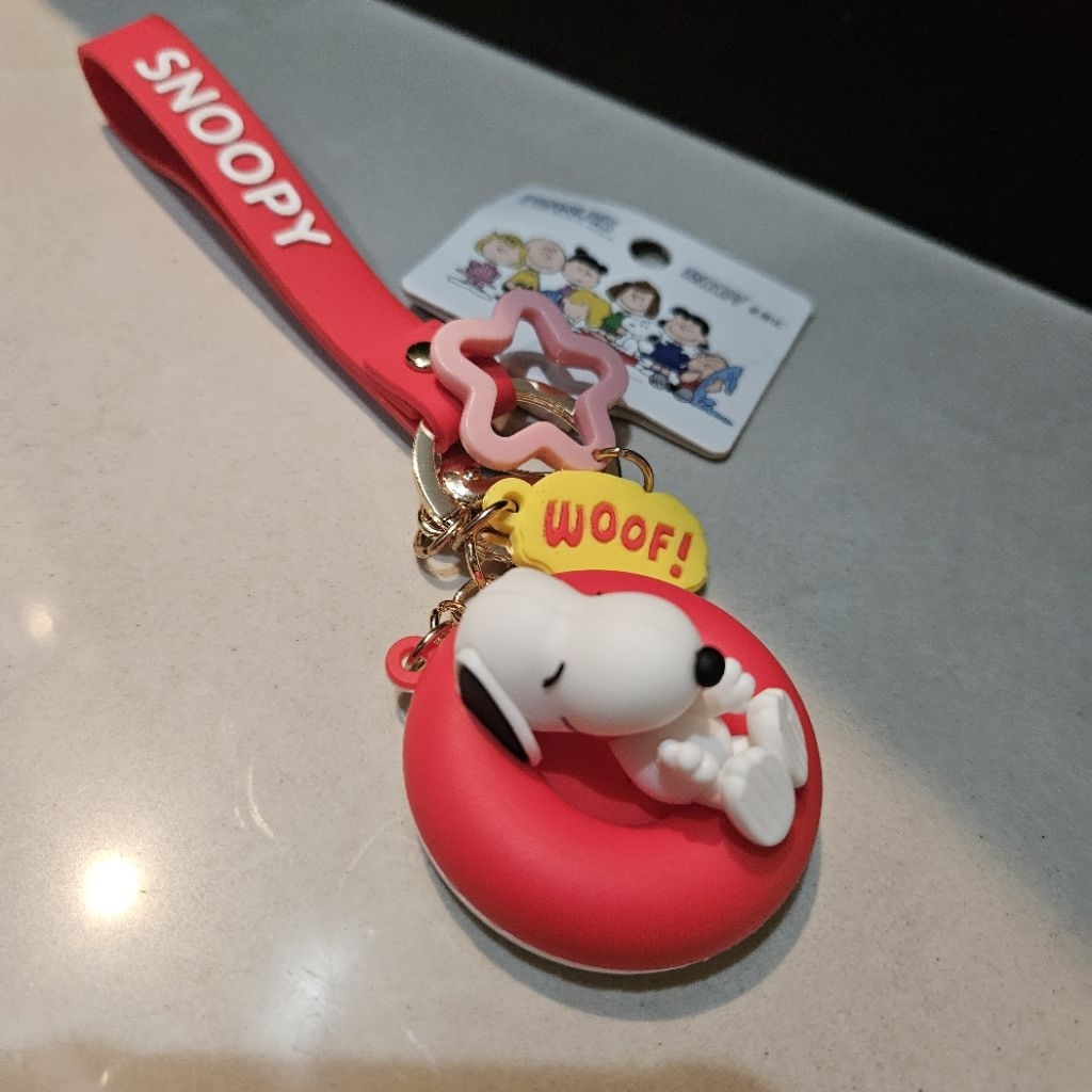 Snoopy Peanuts gantungan kunci bag charm Ganci Miniso Snoopy Peanuts ori new ready