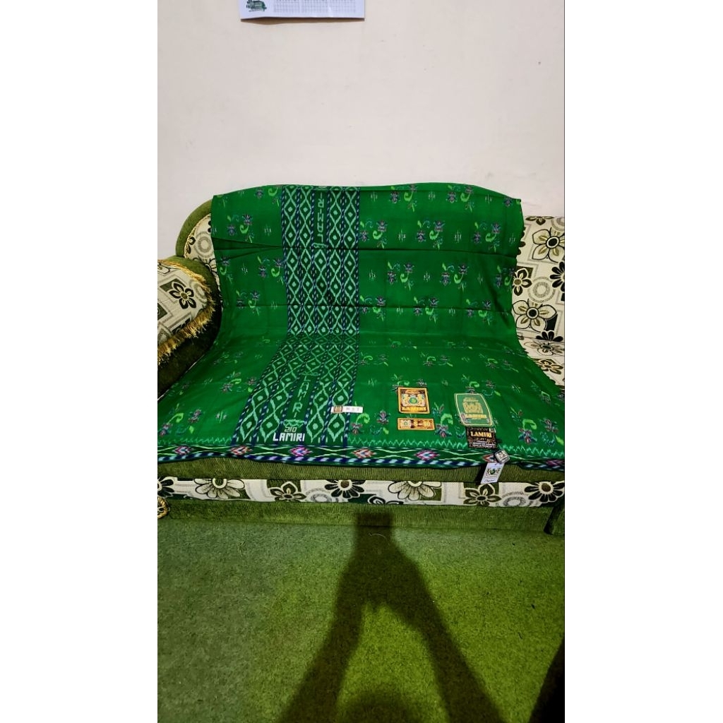 Sarung Lamiri MST full sutra basah warna hijau daun