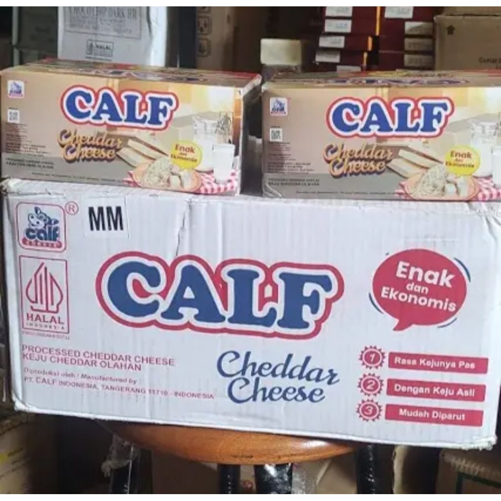 

Keju CALF Cheddar Sebaguna 200gr / 8pcs / 8 slop / 1 dus