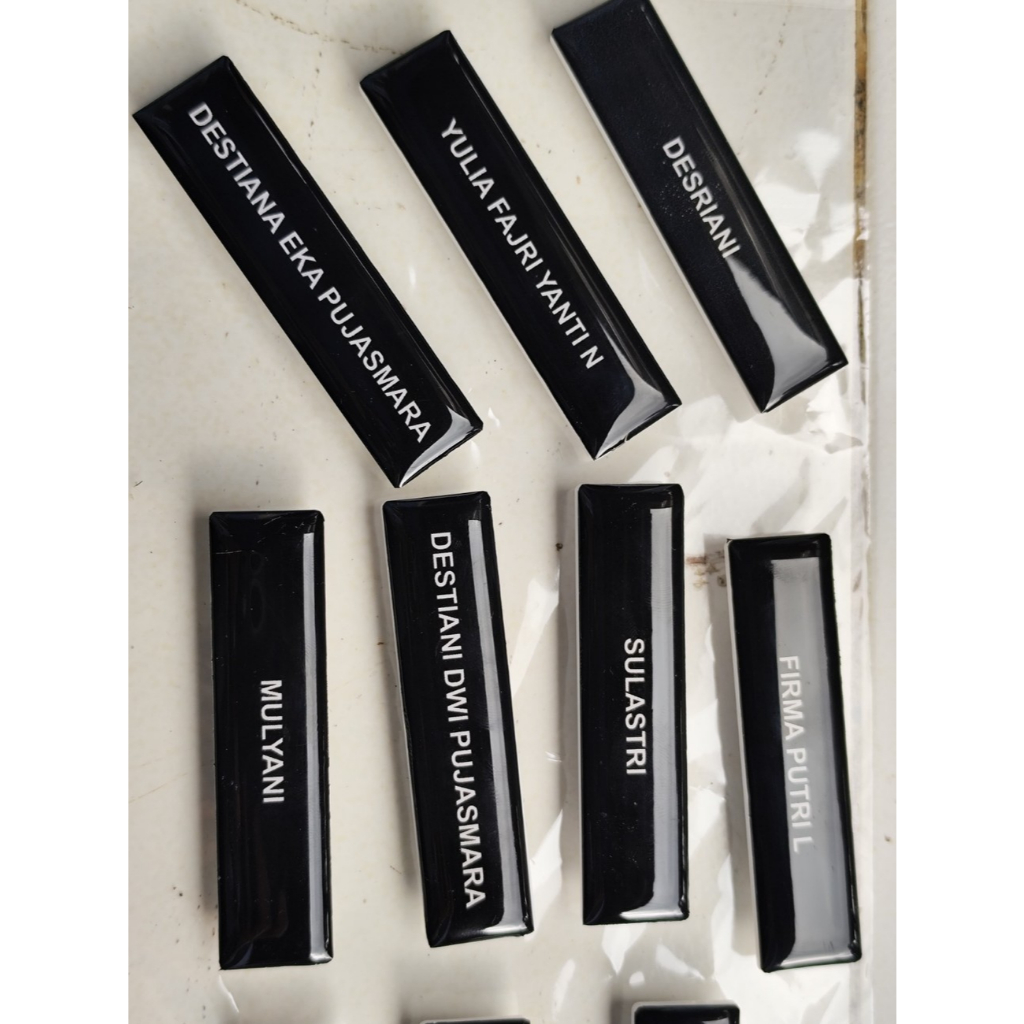 

Nametag, Nama Dada, Papan Nama, Tanda Pengenal