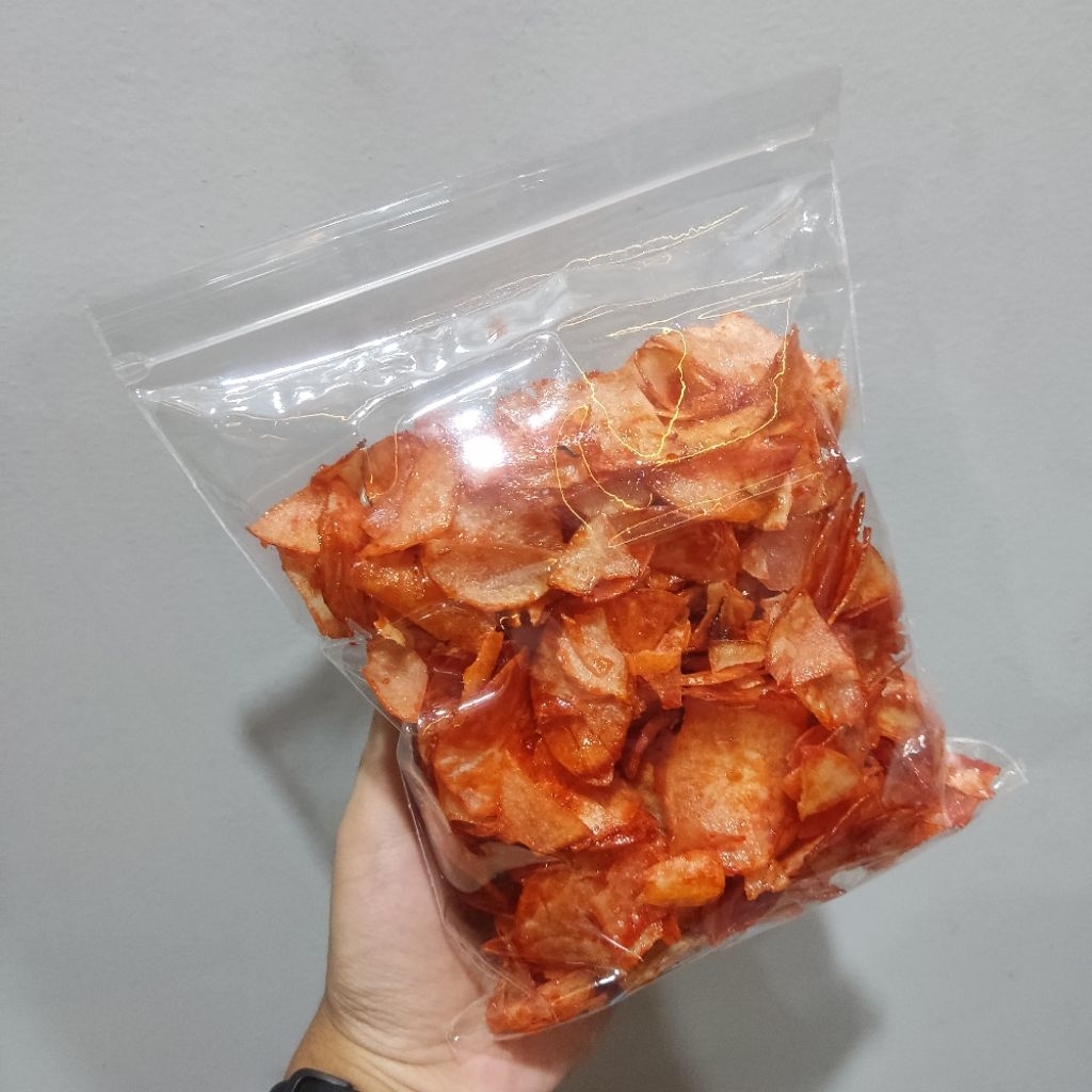 

Cemilan Keripik Singkong Balado Lengket 250gr