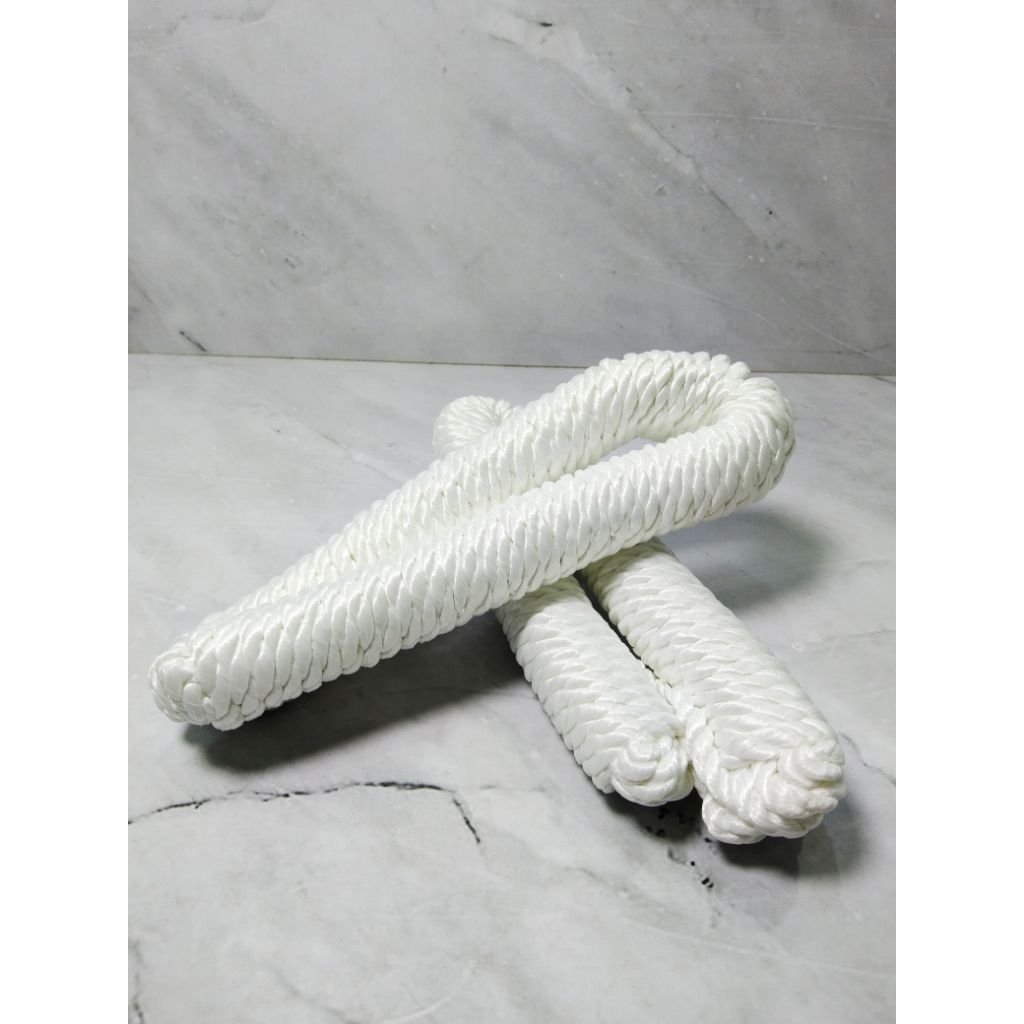 

TALI KOOR PRAMUKA PUTIH 5 METER DAN 10 METER / TALI KOOR PRAMUKA / TALI TAMBANG PRAMUKA / TALI SERAT PRAMUKA