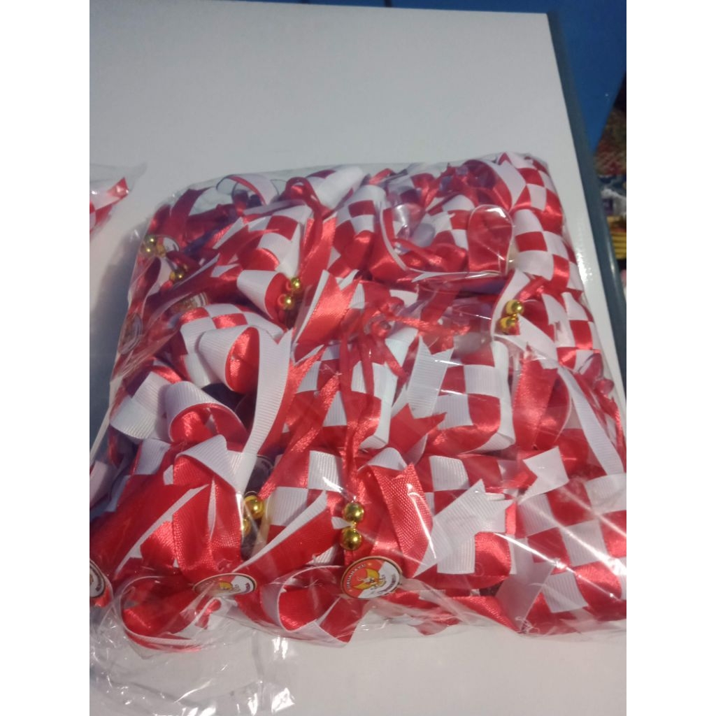 

Ketupat Merah Putih