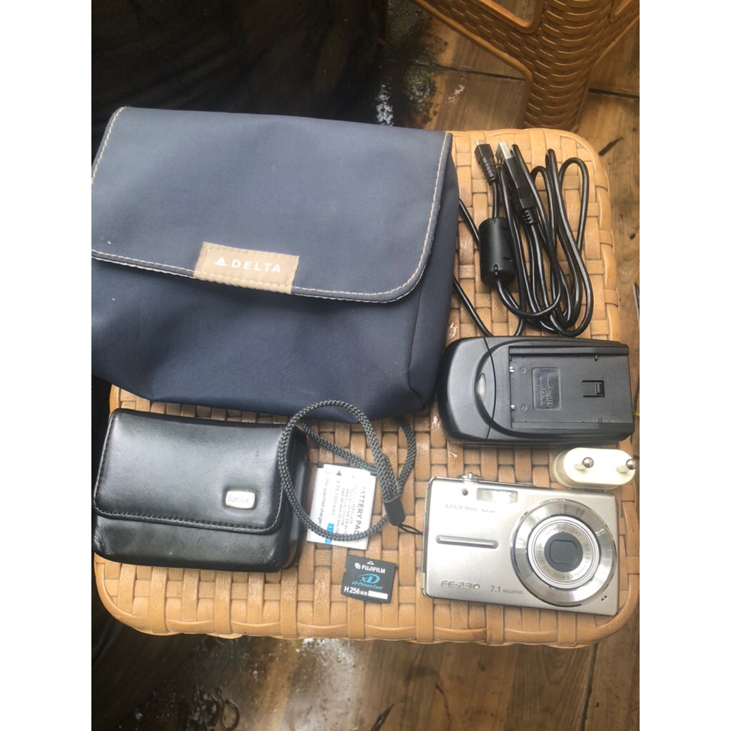 kamera digital olympus fe230