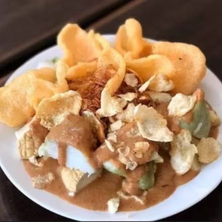 

Gado Gado Lontong - Kedai Betawi Bu Rifa