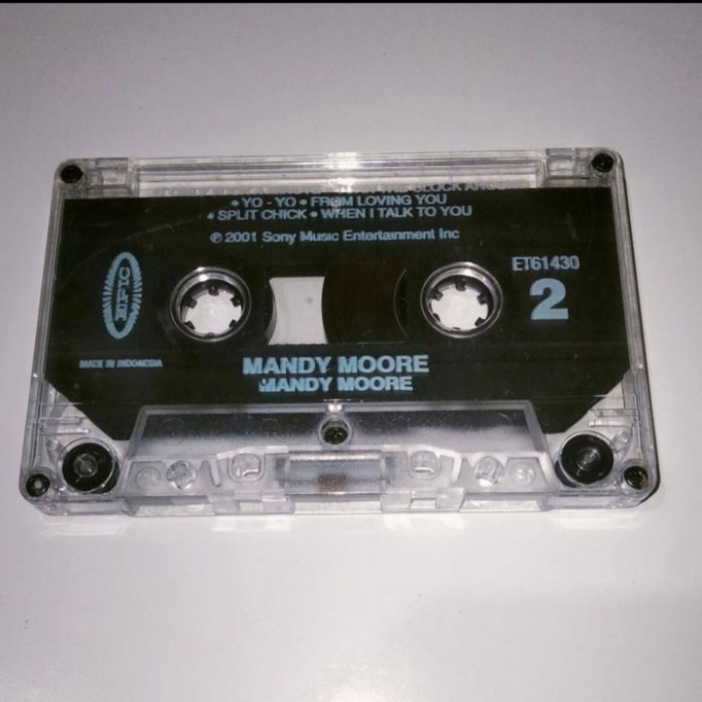 Kaset Mandy Moore tanpa cover
