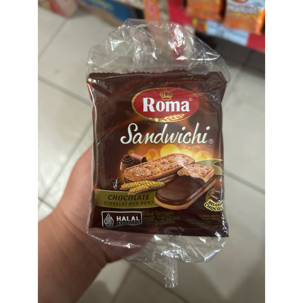 

Roma Sandwichi Coklat 20gr renteng