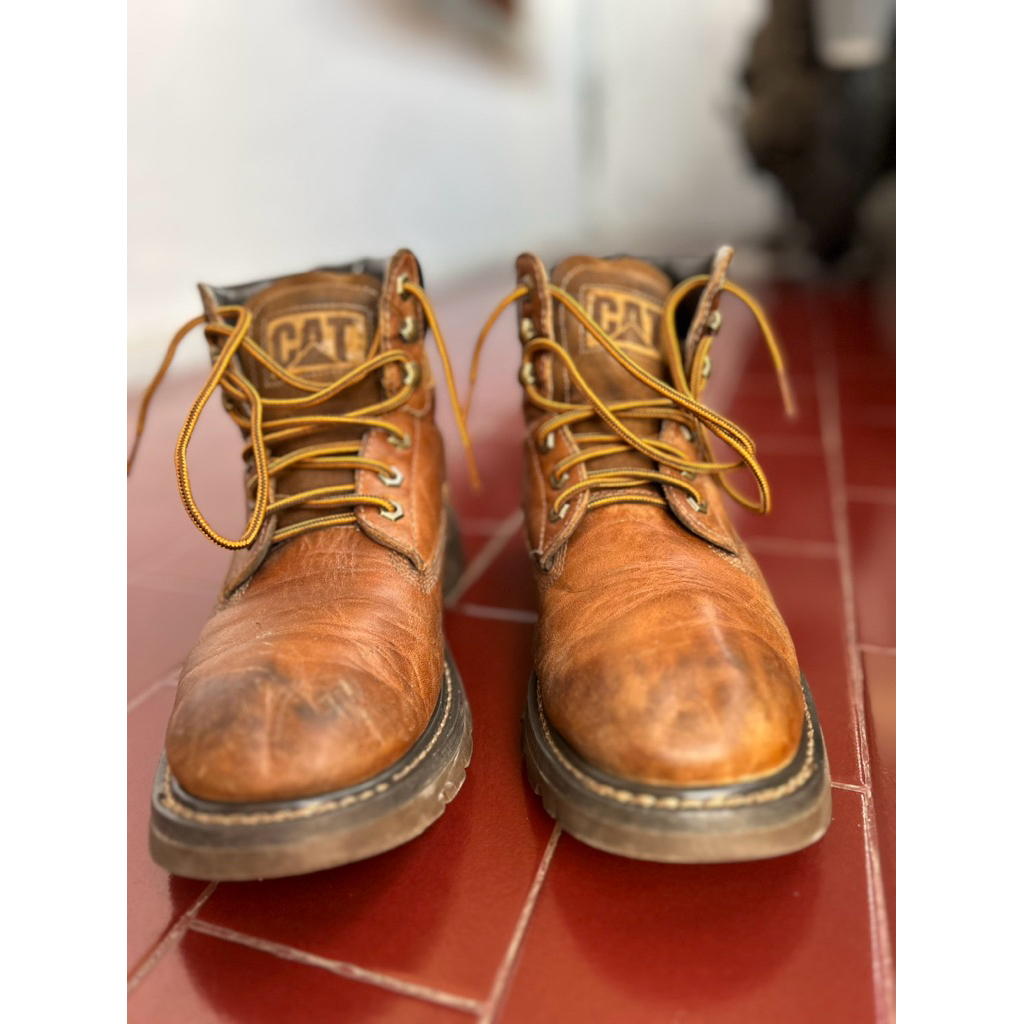 Sepatu Boot Caterpillar Bekas