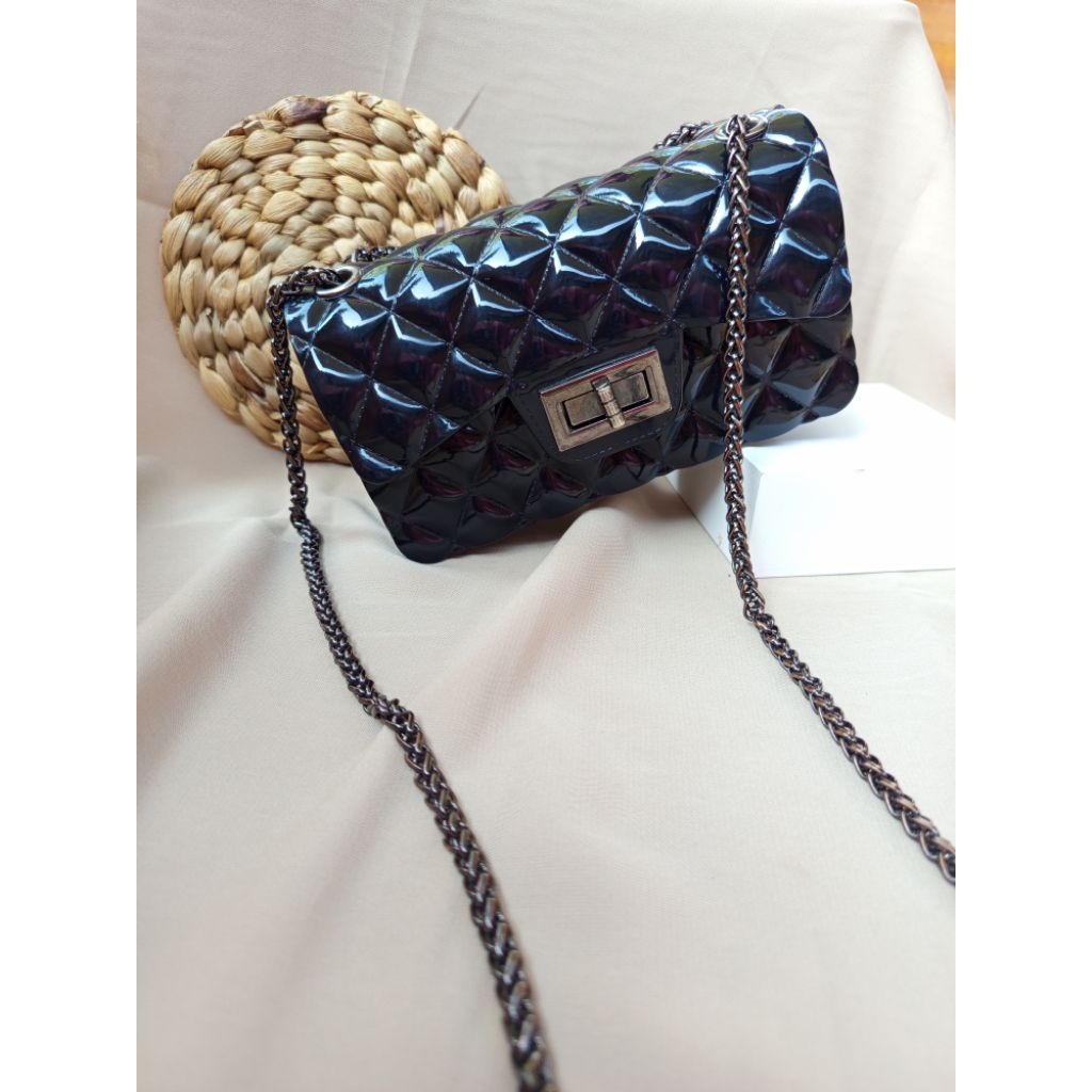 Tas Fashion Hitam - Tali Rantai