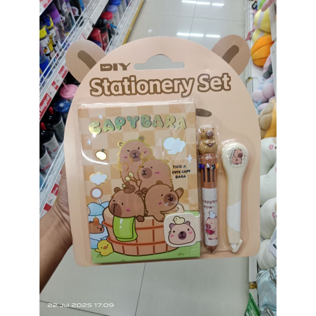 

Stationery set/perlengkapan sekolah satu set