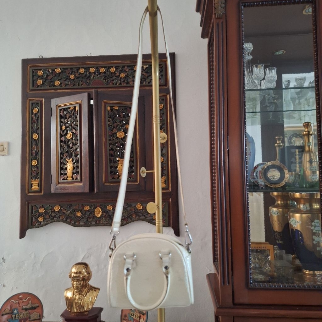 sling bag wanita preloved