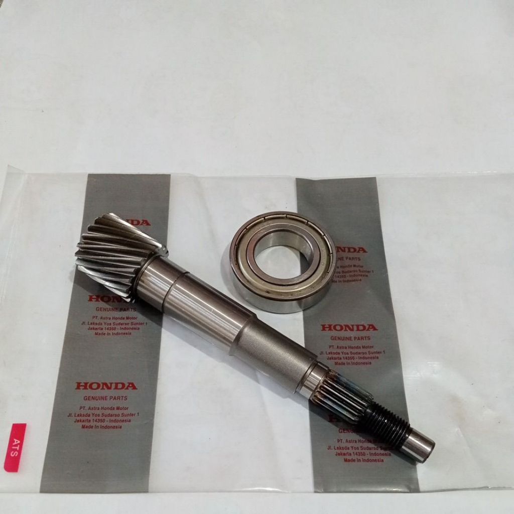 As pully belakang plus Bearing laher as pully BEAT FI starter kasar Scoopy fi SPACEY fi KZL