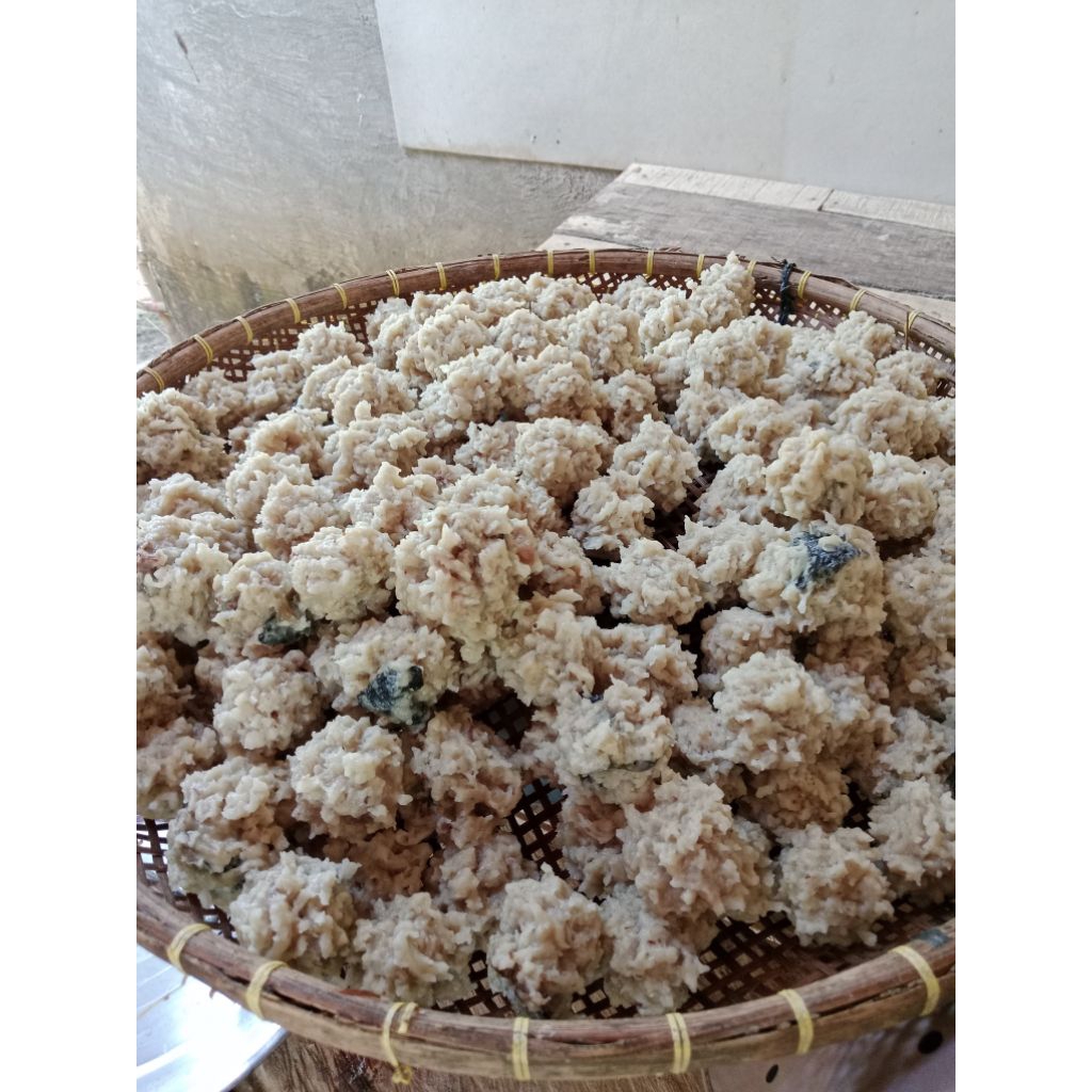 

Bakso Ikan Dulang - Ikan Pisang Pisang