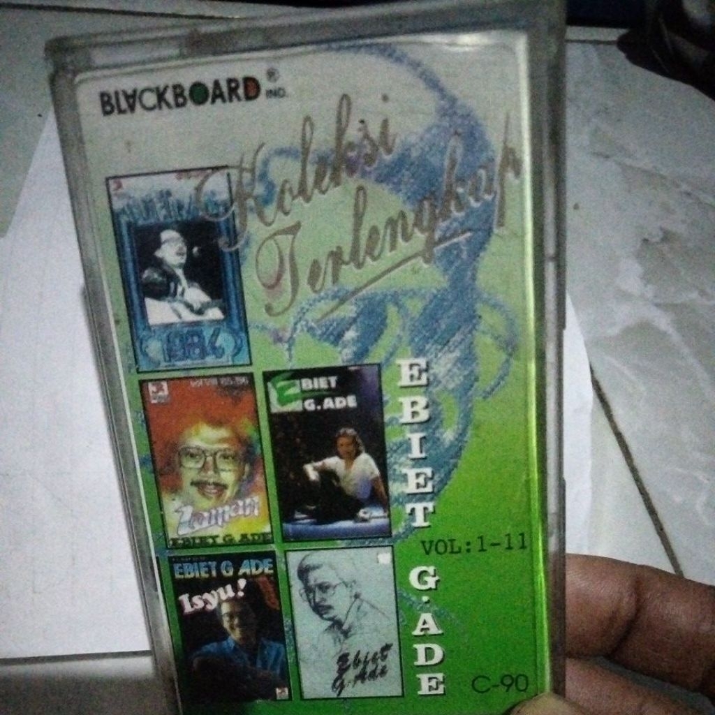 kaset pita pita, mulus full box"EBIET G.ADE/KOLEKSI TERLENGKAP"