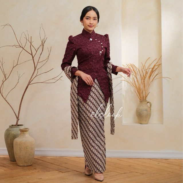 yasmina janggan set kebaya gadis kretek bahan furuko jaguard rok batik