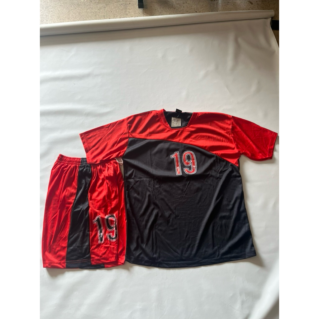 Kostum team bola dewasa isi 18 setel