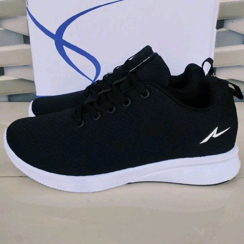 Sepatu Ando BSC 33 hitam putih black white