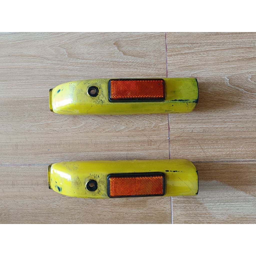 Tutup shock depan Suzuki RC/Bravo