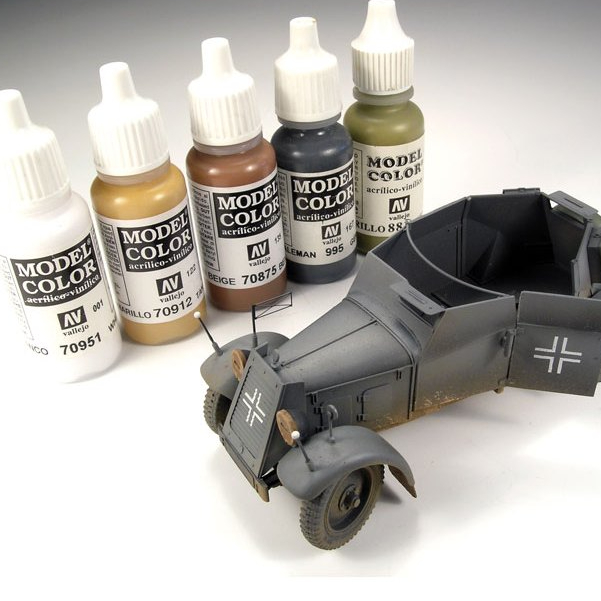 

Vallejo Model Color 17ml || Cat Akurat untuk Model dan Miniatur ( 70740 - 70774 )