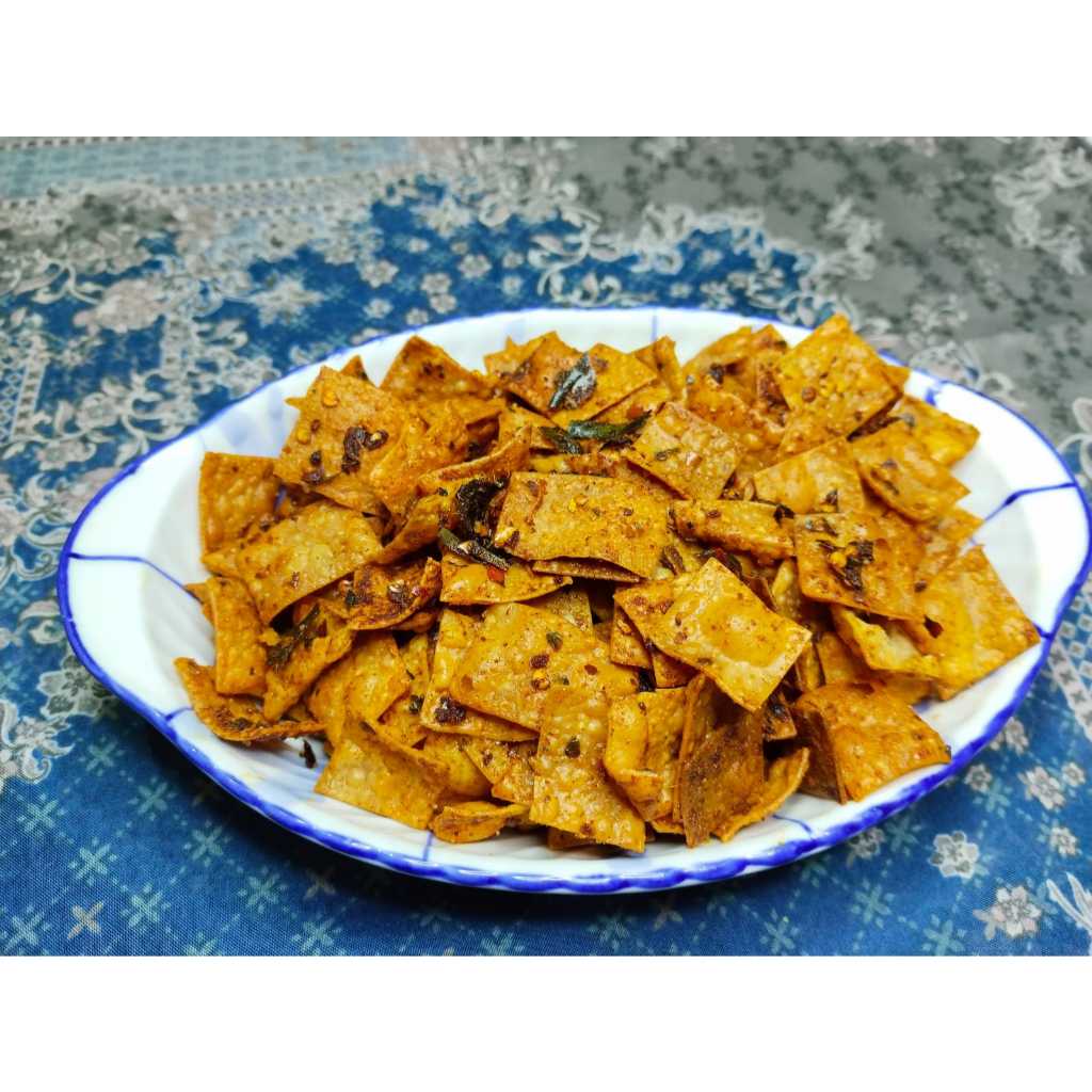 

Pangsit Pedas Daun Jeruk Premium 500g