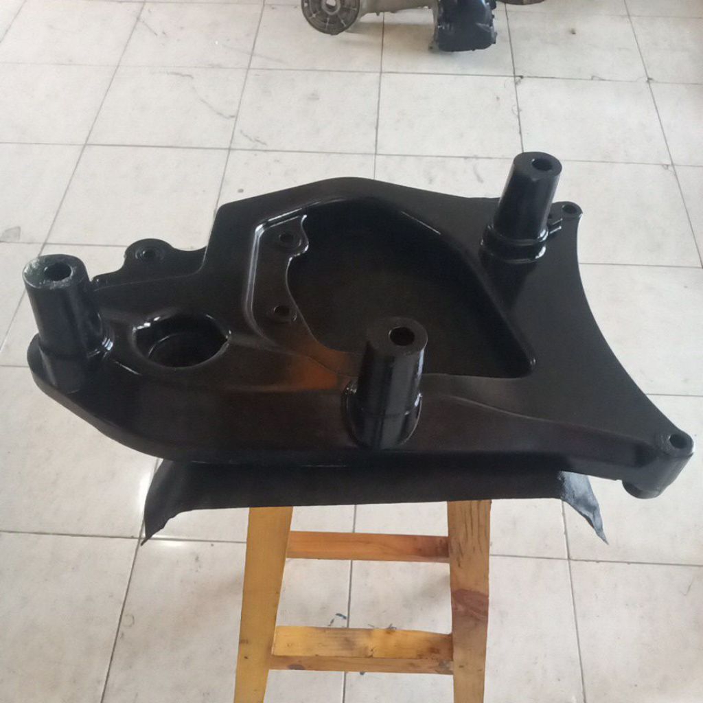 Dudukan Velg belakang BENELLI ZAFFERRANO 250CC Bekas pemakaian