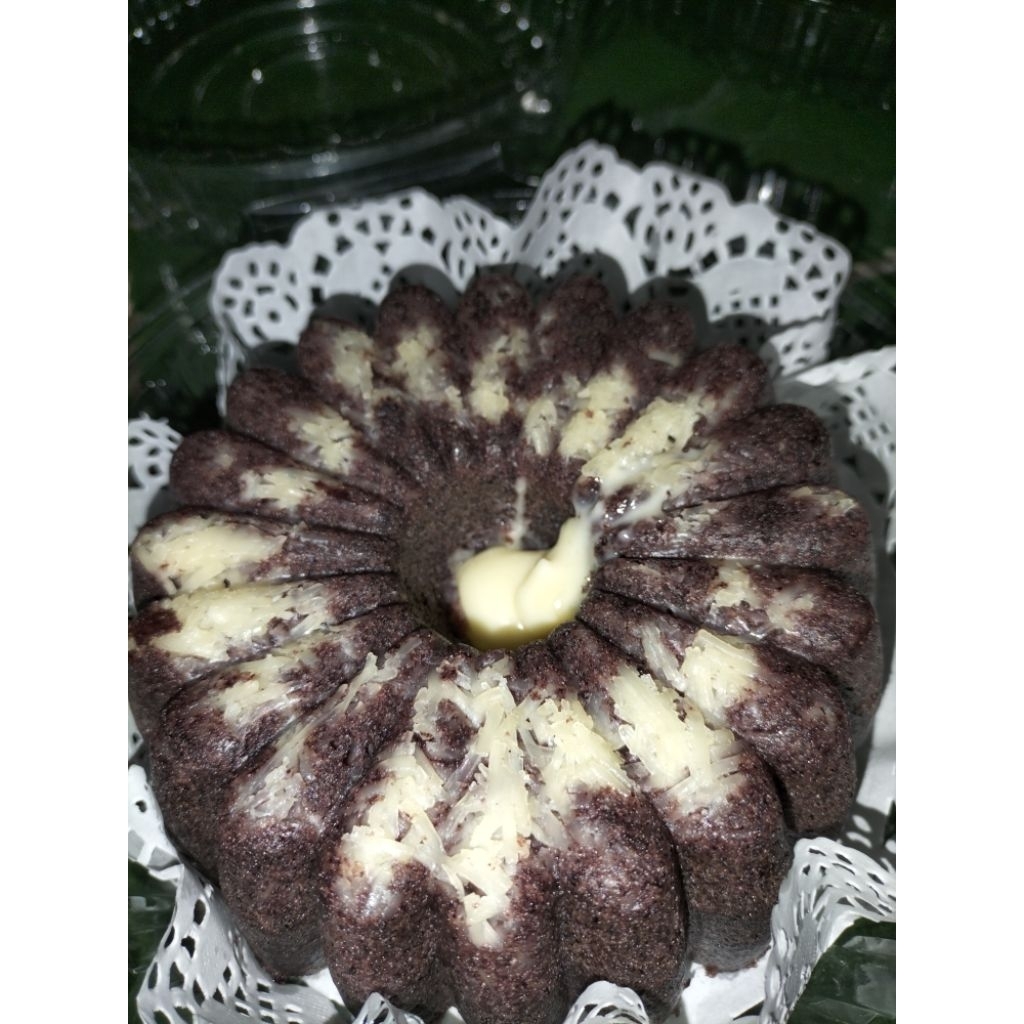 

BOLU KETAN HITAM HOMEMADE FRESH