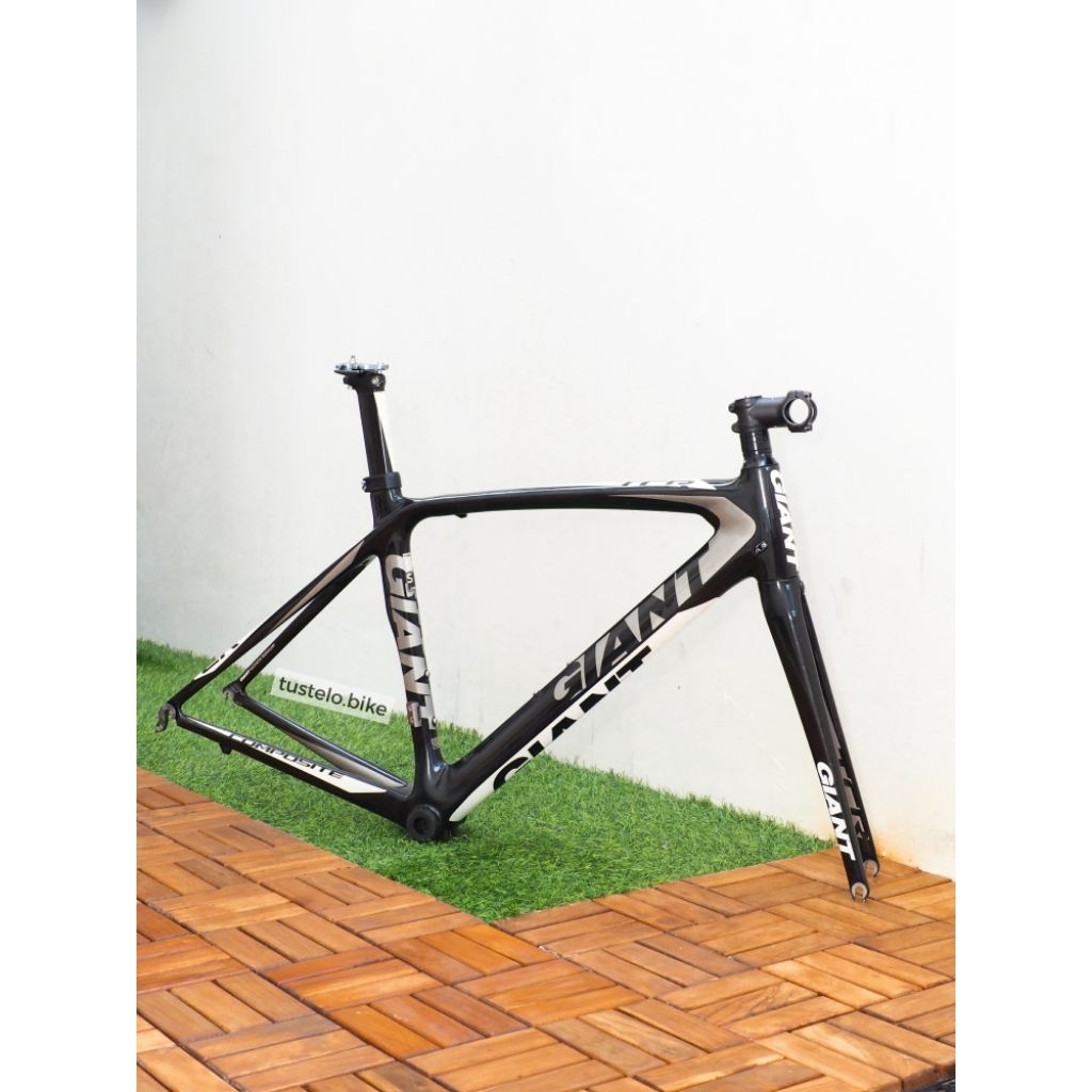 Frameset Roadbike Carbon Giant TCR Composite 2 Size S Mulus Istimewa Include BB Pressfit Ceramic Hea
