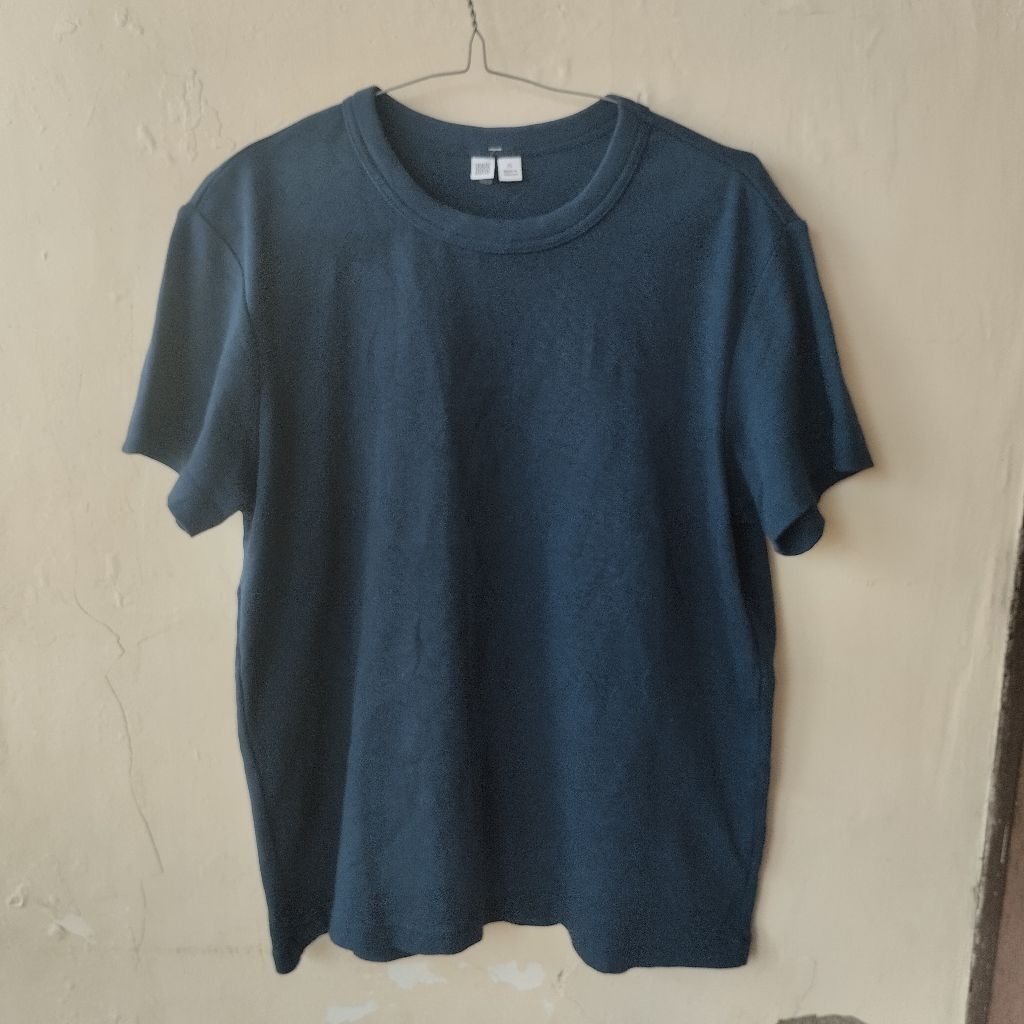 T-shirt Uniqlo U Basic Tee Original