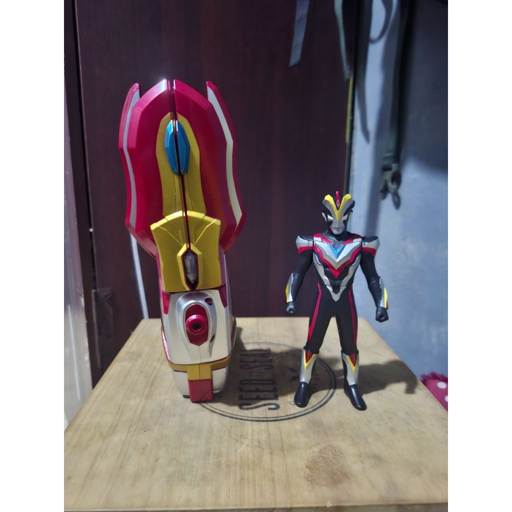 dx ultraman victory victory lancer bandai