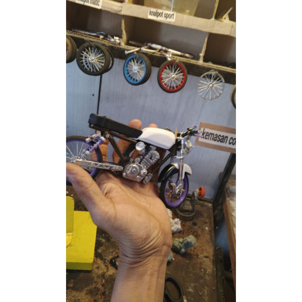 miniatur gl herex spek contes