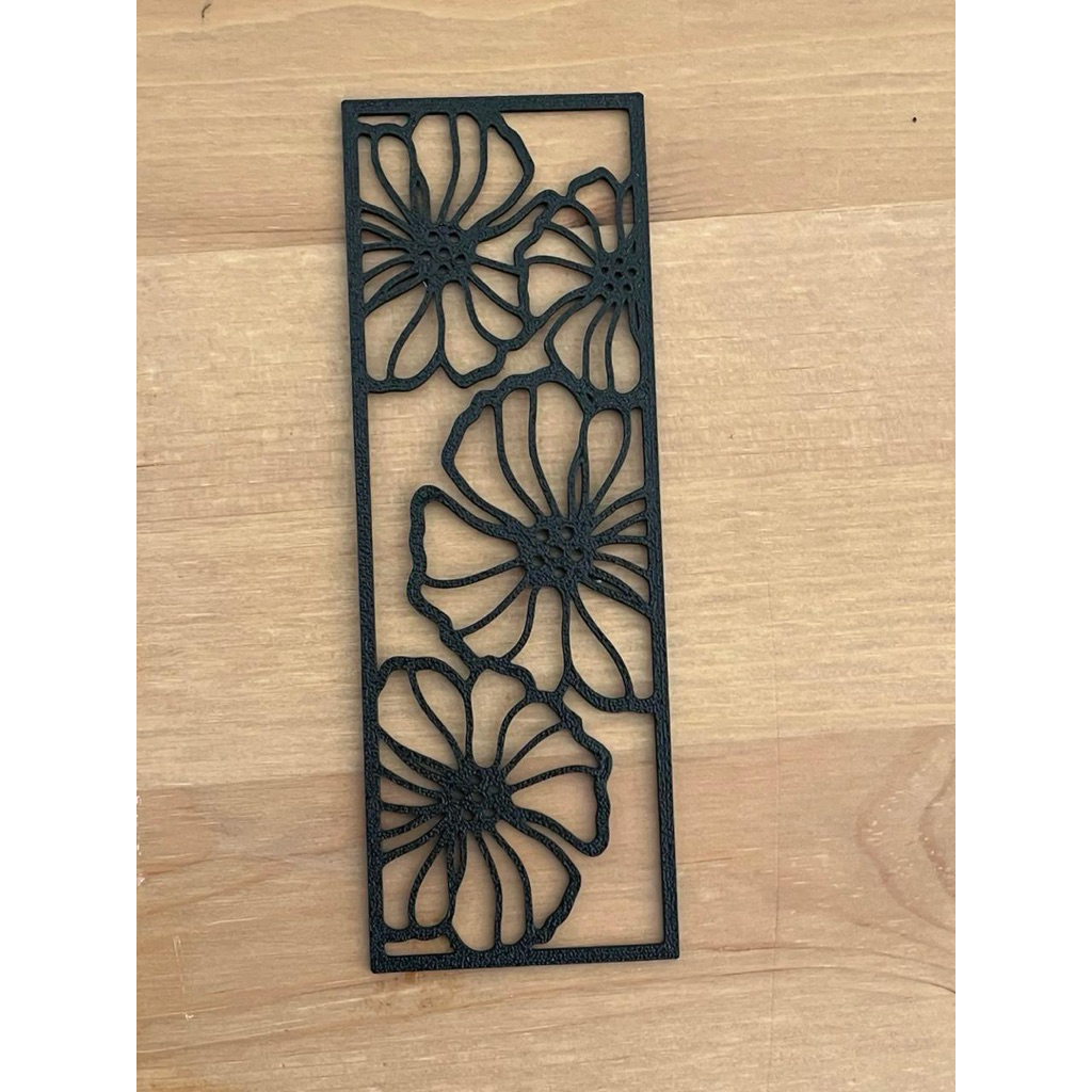 

Selipan Buku Motif Bunga | Flower Pattern Bookmark 3D Print