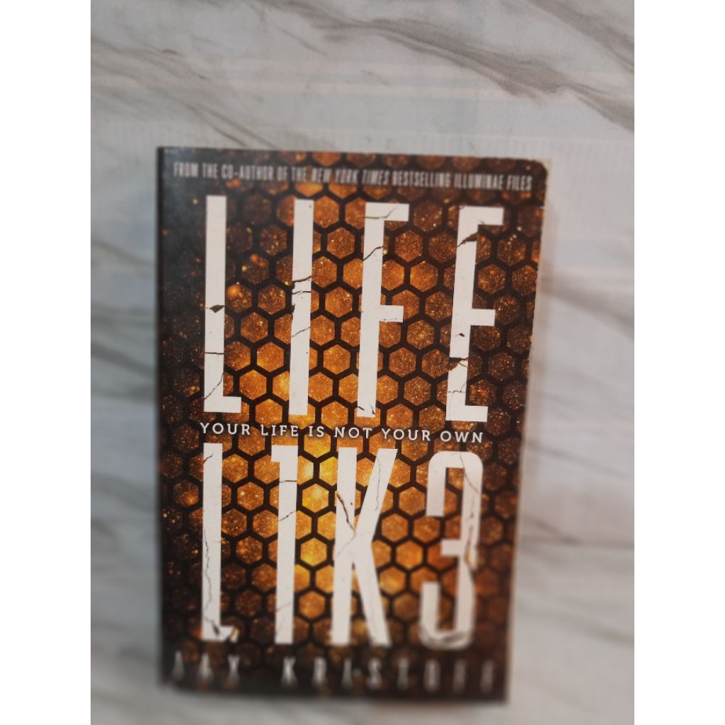 IMPORT: LIFELIKE by Jay Kristoff