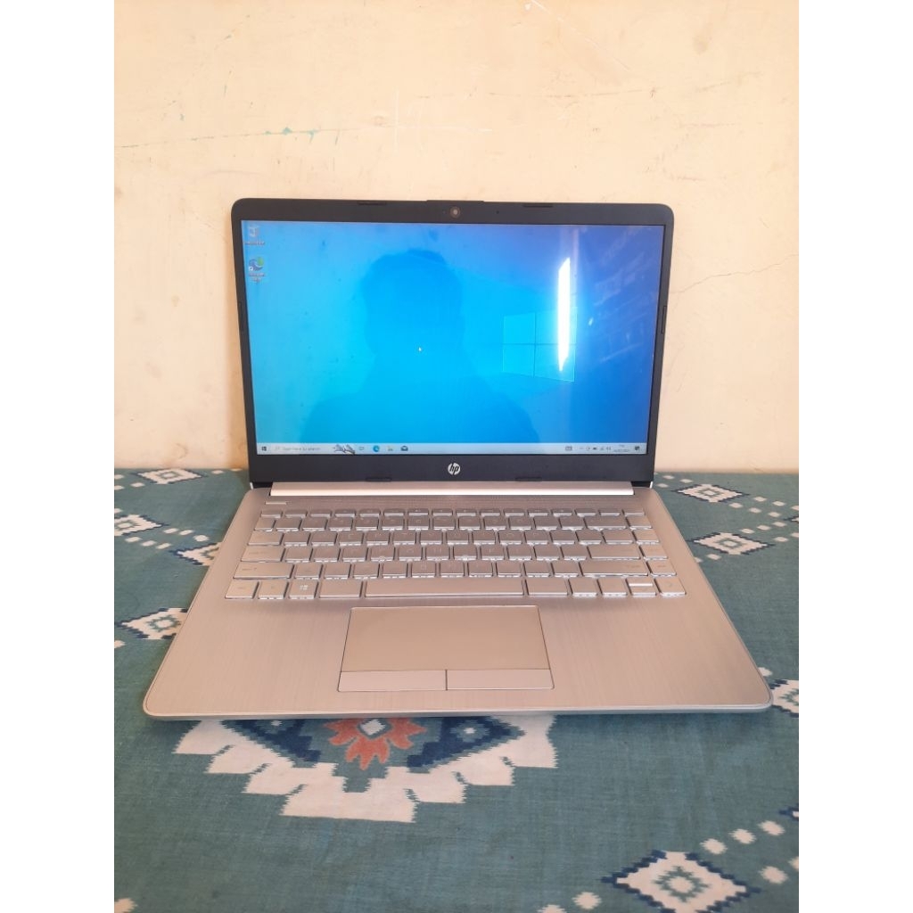 Laptop Second HP 14s DK0073AU
