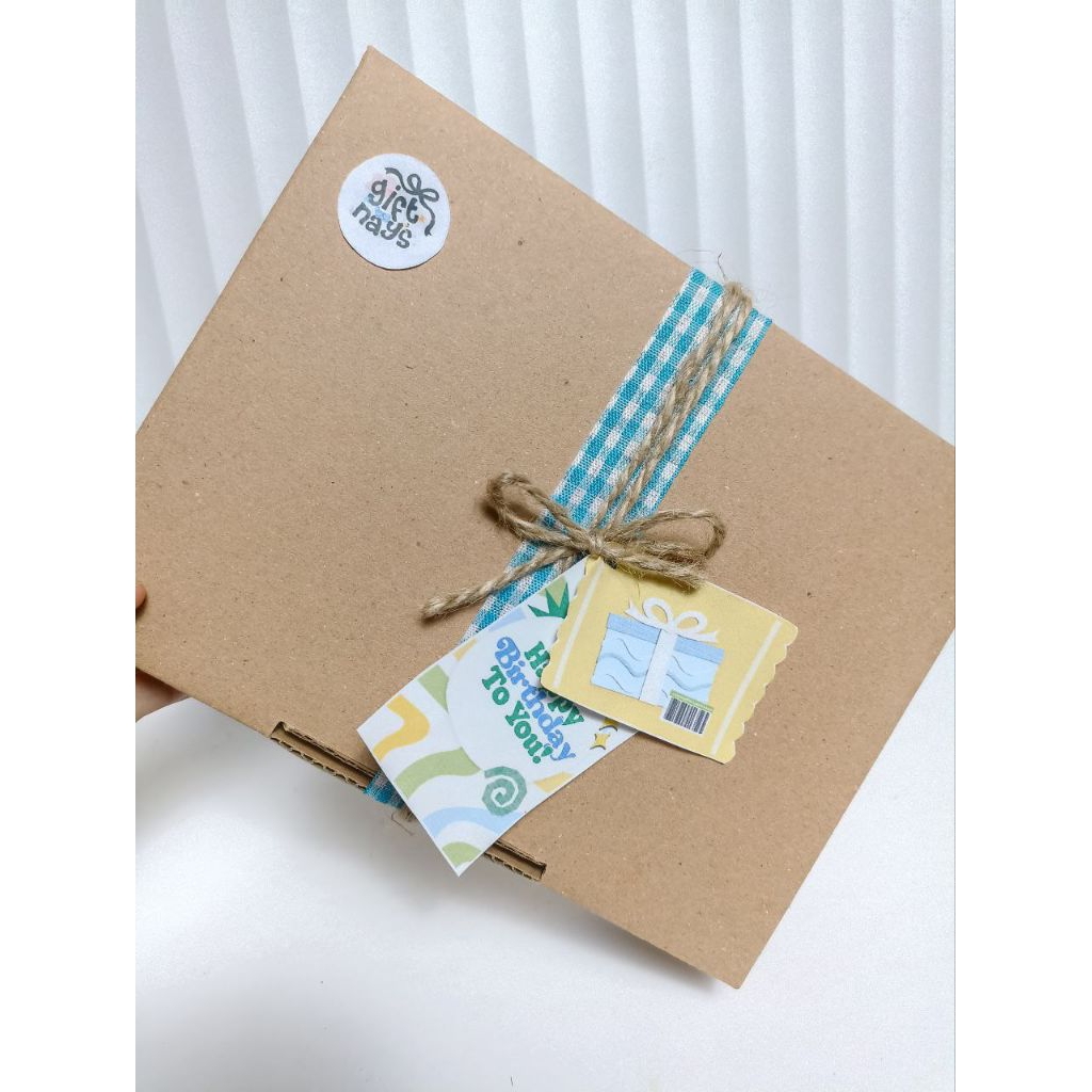 

Snack Hampers Murah Wisuda Hadiah Ulangtahun Gift Box