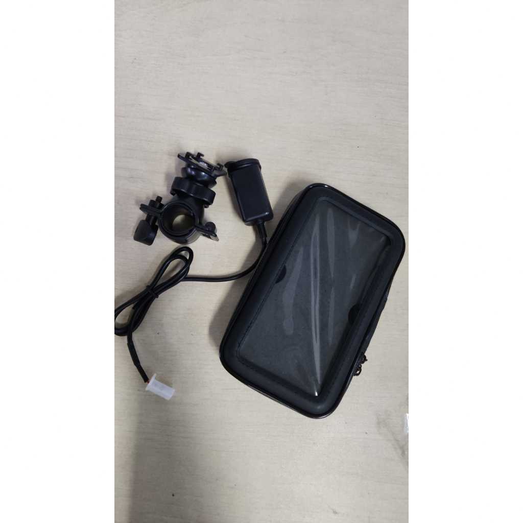 PEGANGAN HOLDER HP CAS LISTRIK USB MOTOR WATERPROOF ANTI AIR CHARGER