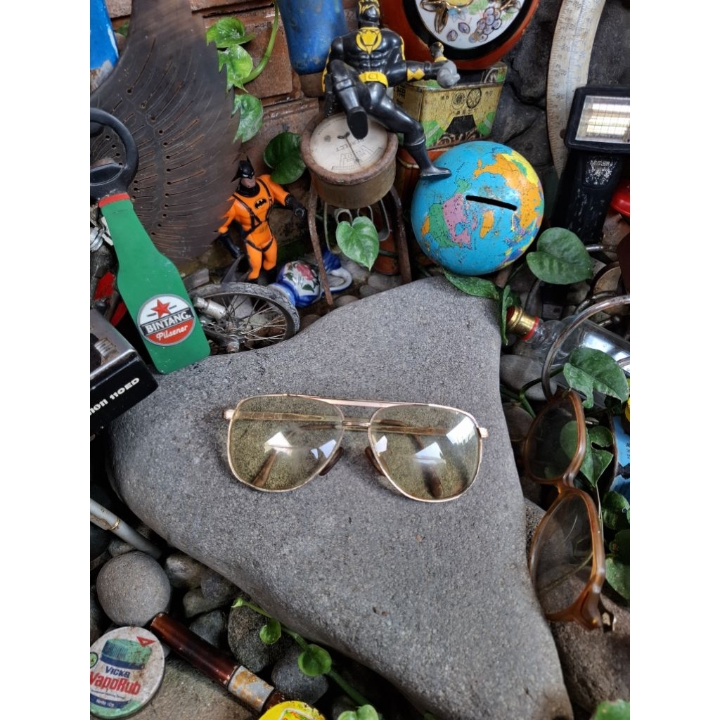 Bahan kacamata jadul lawas antik kuno display vintage mati 60rb
