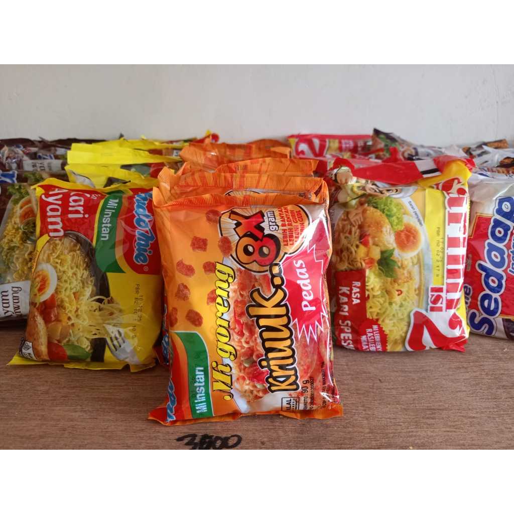 

Indomie , sarimi isi 3, mie sukses isi 2, mie sedap