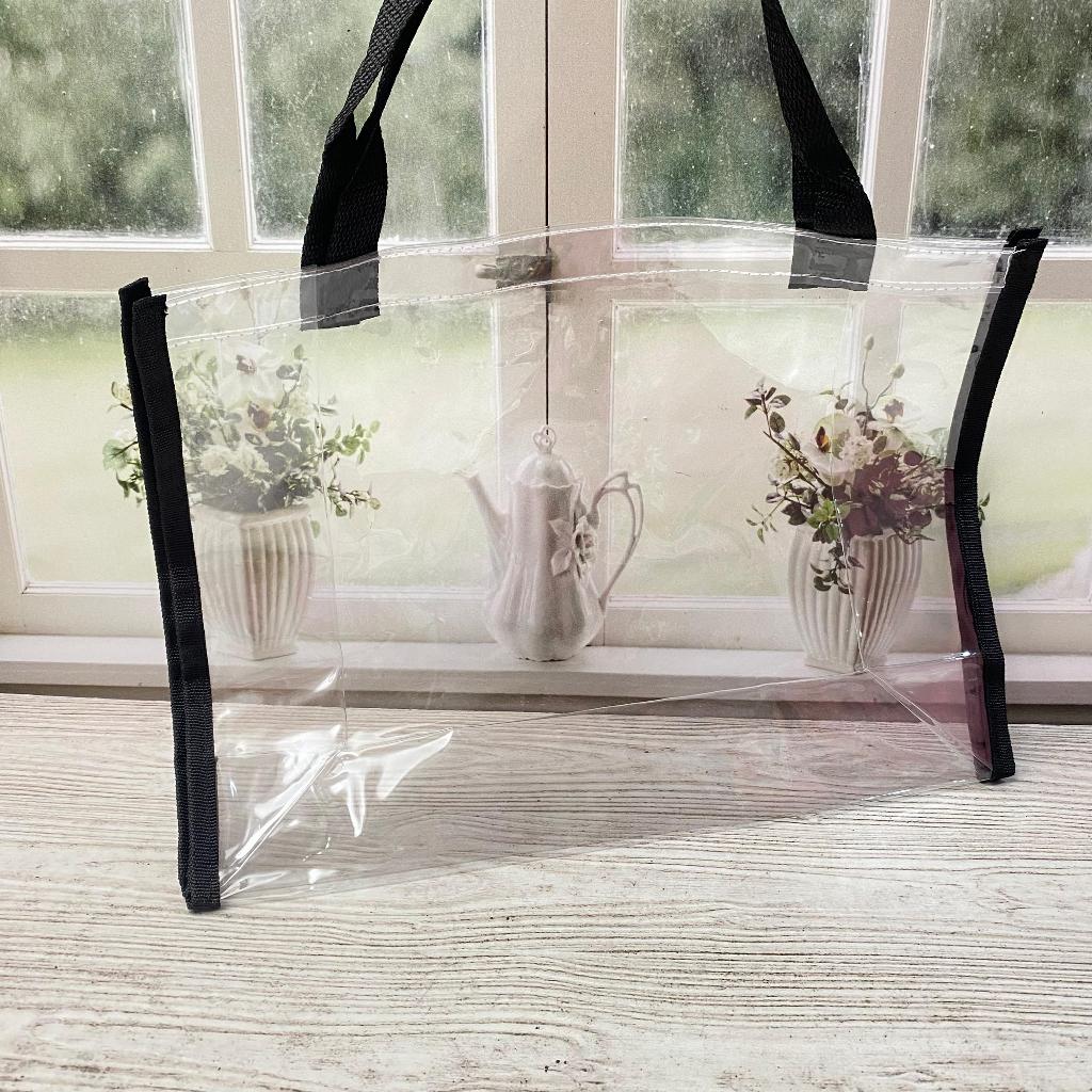 

GOODIEBAG TRANSPARAN LIST TALI HITAM UK 40X30X15 MN-1930 HARGA 1 PCS TAS MIKA PVC PLASTIK TEBAL TAS HAMPERS SOVENIR BISA GROSIRAN