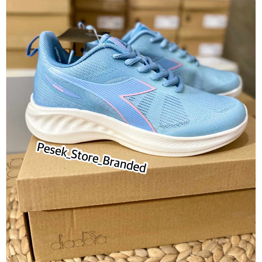 Sepatu diadora Muziano (F) Biru size 36,37 original sale