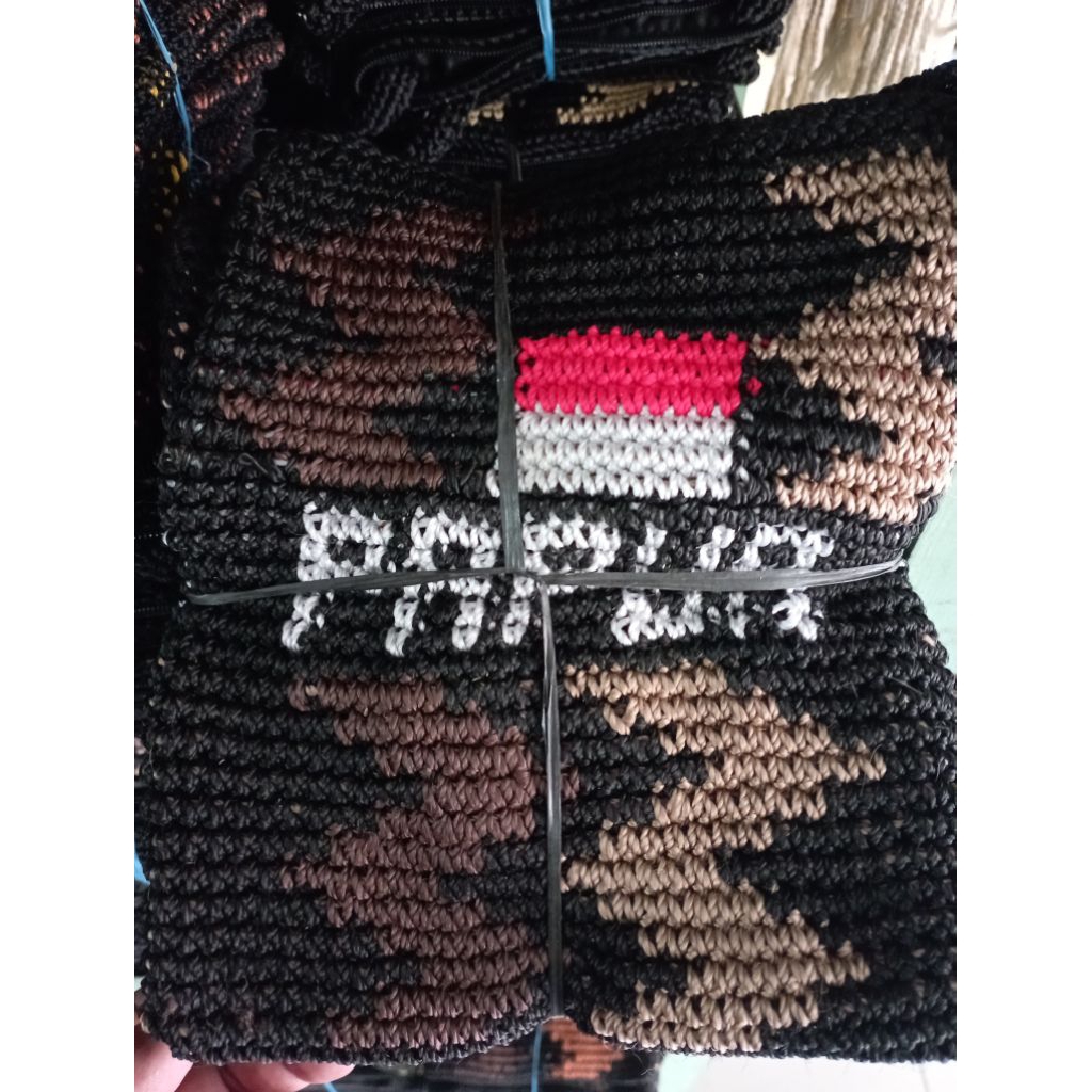 TAS RAJUT SELEMPANG PAPUA, TAS PAPUA